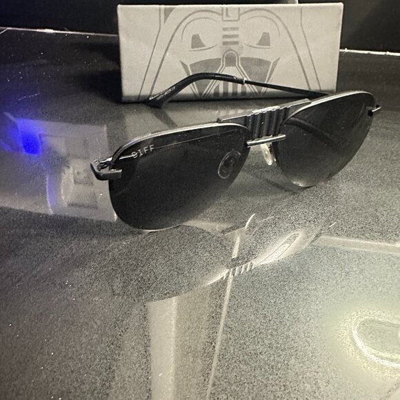 DIFF Star Wars Darth Vader Designer - Picture 9 of 13